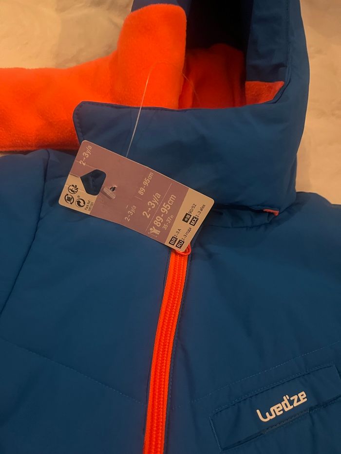 Combinaison de ski 2-3 ans neuve avec étiquette - photo numéro 2