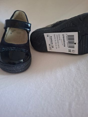 Chaussure neuve Pointure 24 dpam