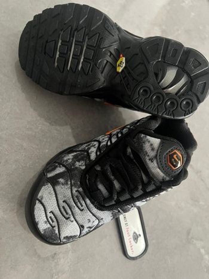 NIKE TN MILITAIRE GRIS ORANGE 28 - photo numéro 6