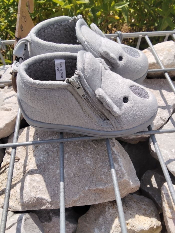 Chaussons Kiabi taille 21 - photo numéro 2