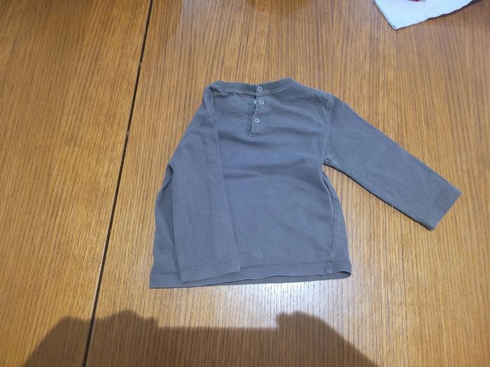 Lit de 4 tee-shirts taille 18 mois - photo numéro 3