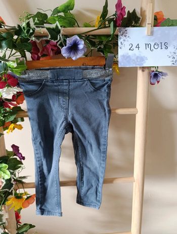Pantalon taille 24mois Gémo fille