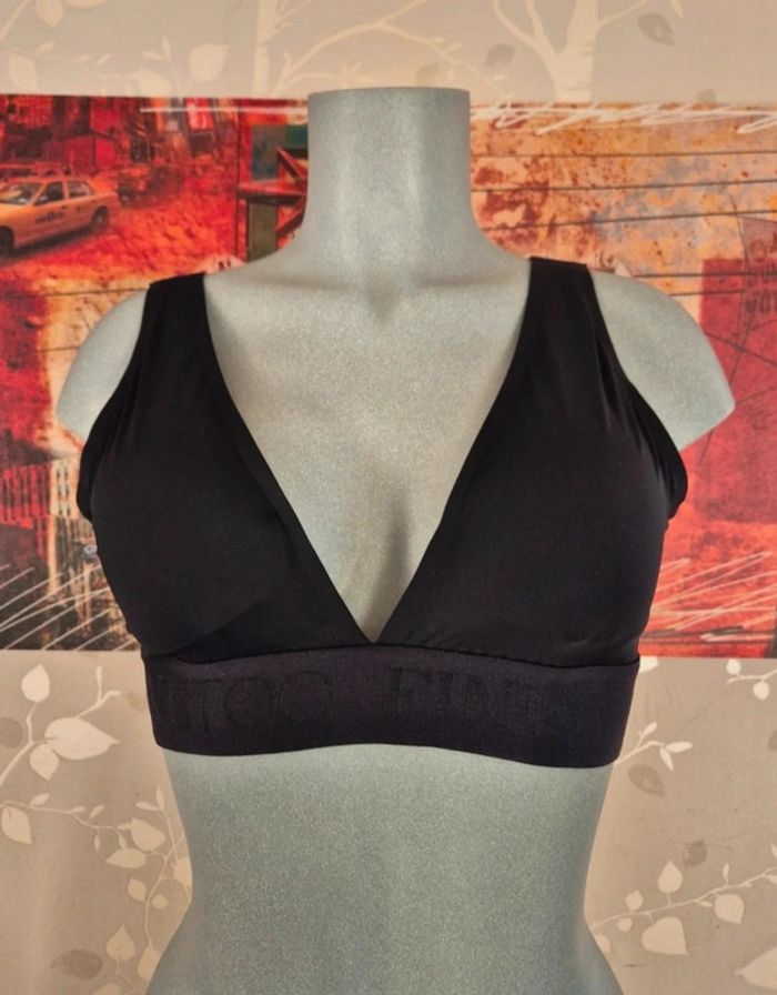Brassière noire finetoo style sport - Très bon état - photo numéro 2