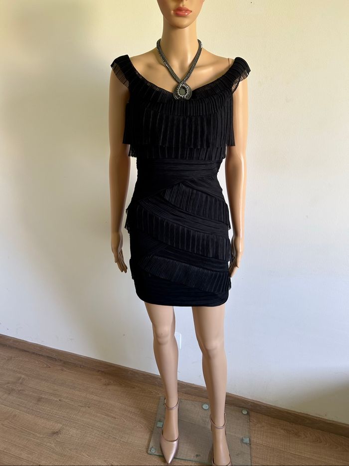 Robe noire avec volants Morgan taille S jamais portée - photo numéro 3