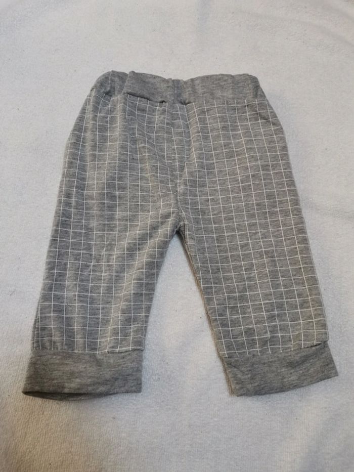 Pantalon 3 mois - photo numéro 2