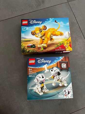 Lot LEGO Disney Simba (Le Roi Lion) + Lucky & Penny (101 Dalmatiens)