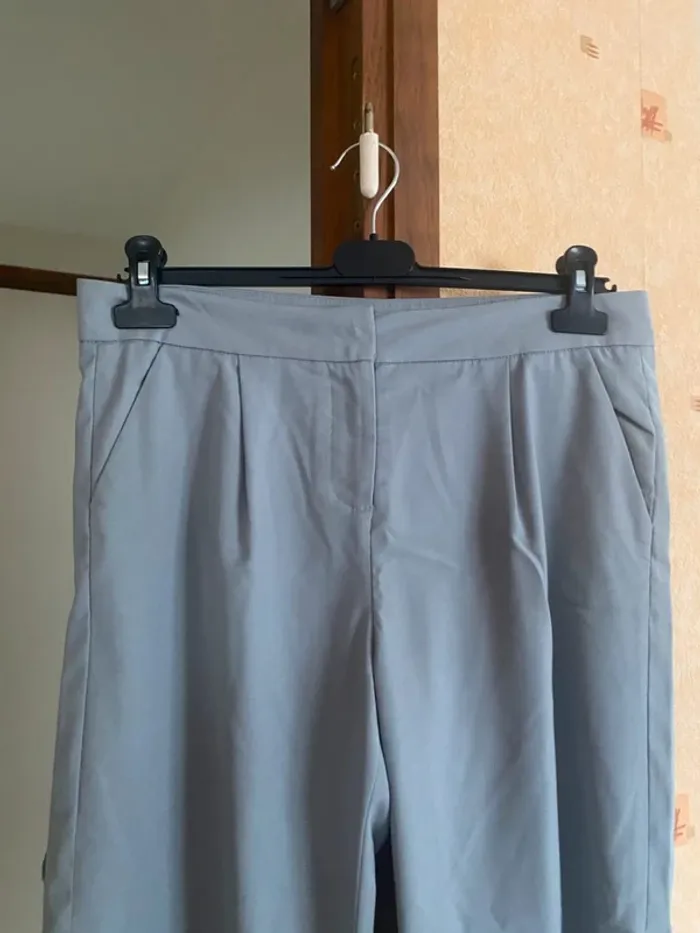 Pantalon femme FAM T38 – Élégance minimaliste & confort garanti - photo numéro 2