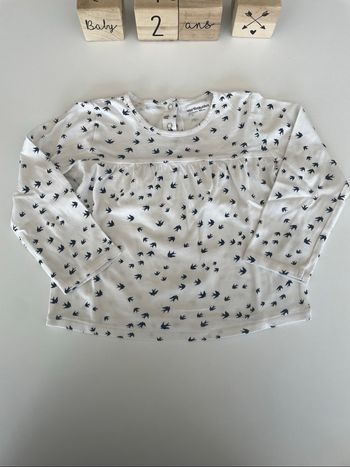 Blouse/T-shirt motifs hirondelles 24 mois