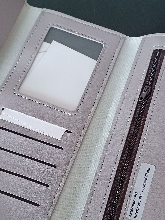 Portefeuille - photo numéro 2