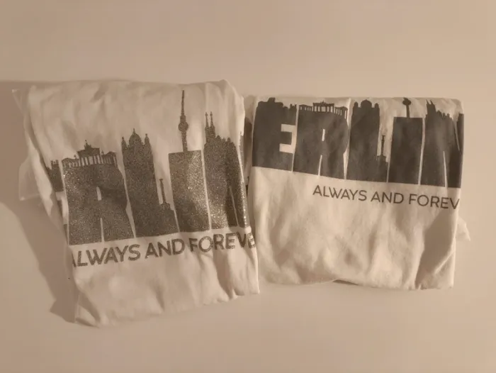 2 t-shirts Berlin blancs gris argenté - mat et pailleté