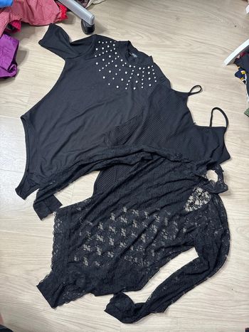 Lot de 3 bodys noir taille 38 ( 1 iode et car taches le crème )