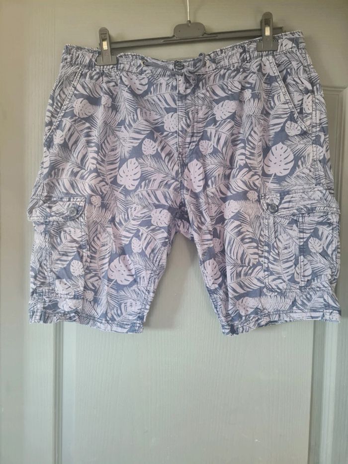 Short Gémo XXL motif tropical