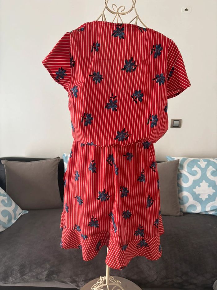 Robe courte Primark - Taille 38 - Très bon état - photo numéro 7