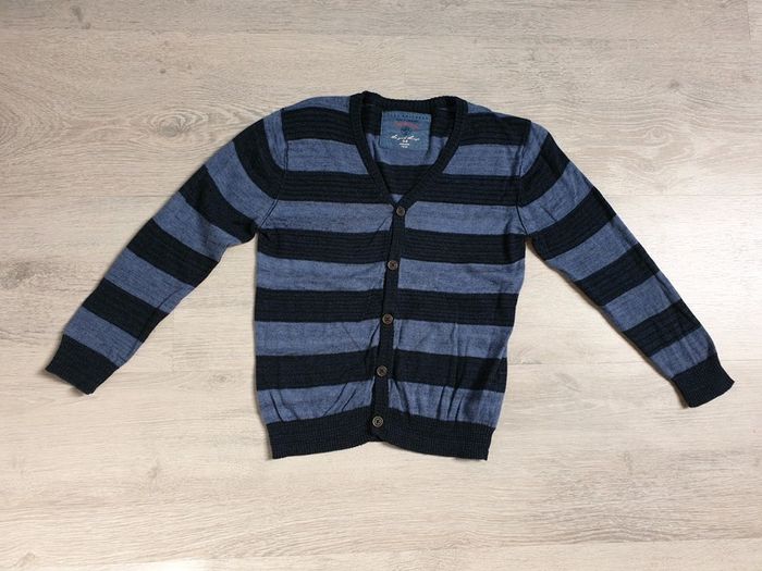 Gilet fin Zara 5-6 ans rayé bleu et boutonné