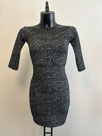 Robe sexy noir et blanc neuve