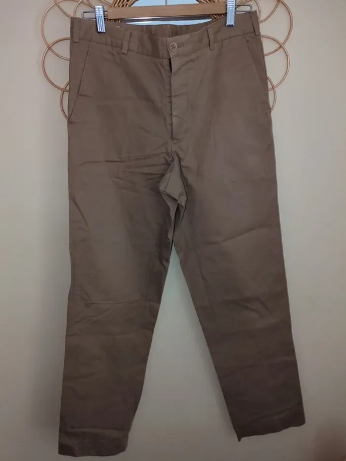 Chino taille 40