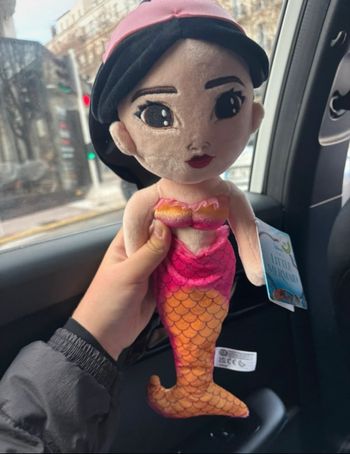 Peluche petite sirène Disney  neuve avec étiquettes d’origine 