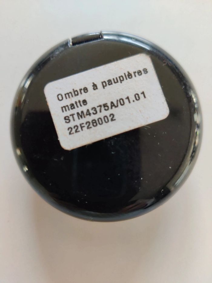 Ombre a paupières - photo numéro 3