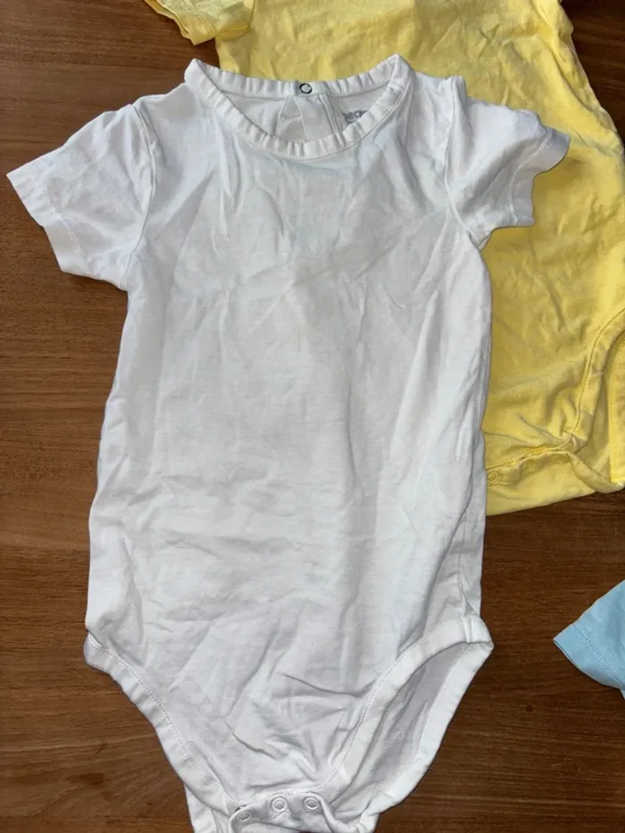 Lot de 5 bodies MC et 2 sans manche orchestra 36 mois - photo numéro 7