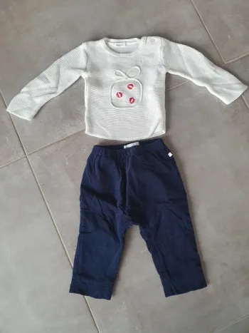 Ensemble pantalon cadet rousselle et pull absorba 12 mois