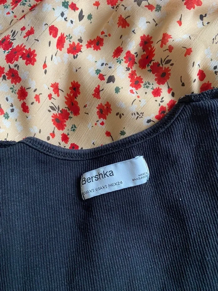 Crop top noir - Bershka - photo numéro 4