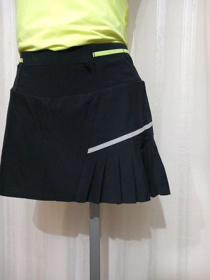 Jupe short - photo numéro 3