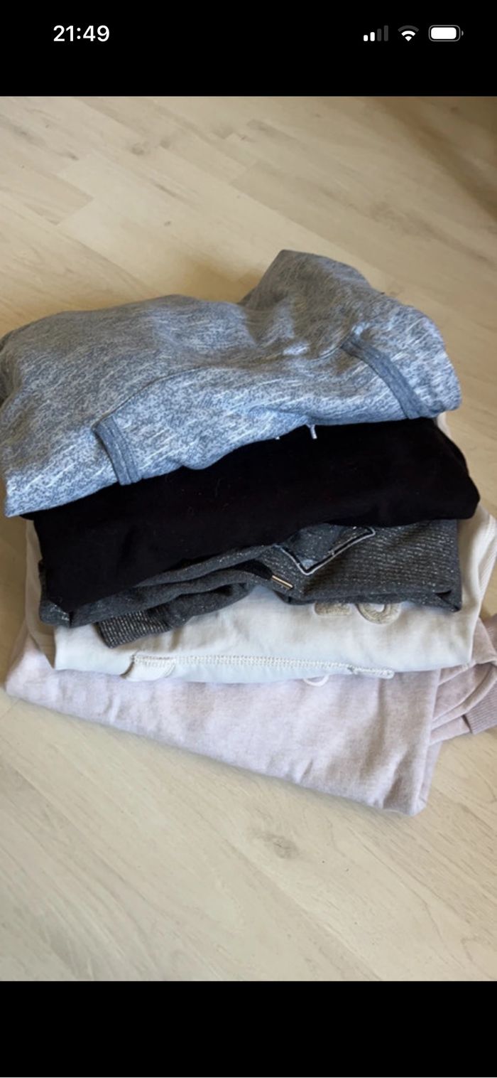 Lot de 12 pulls et sweat - photo numéro 2