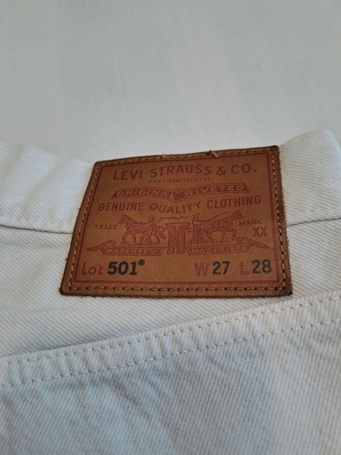 Jeans Levi's 501 27x28 neuf - photo numéro 4