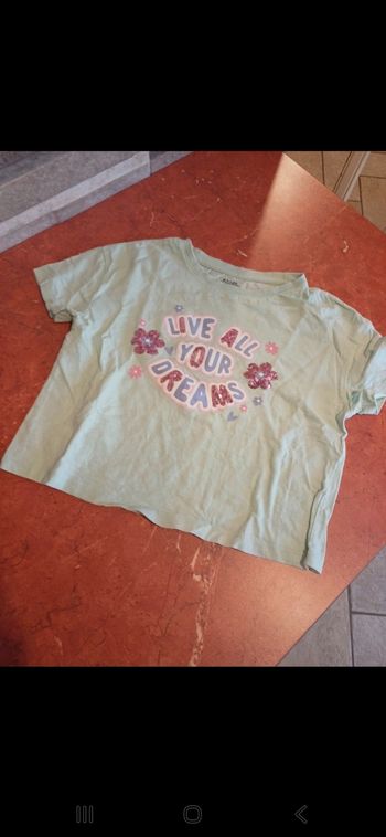 T.shirt fille taille 8 ans