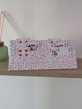 Porte cartes modèle blanc fleuri