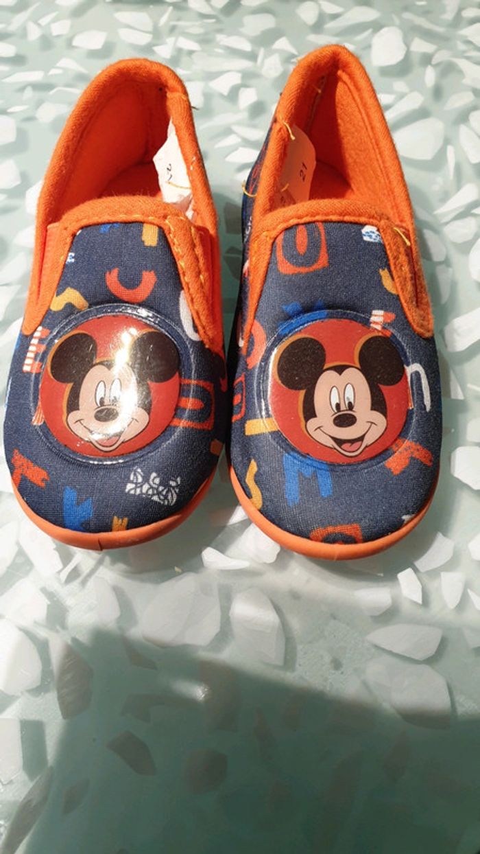 Chaussons mickey Disney T21