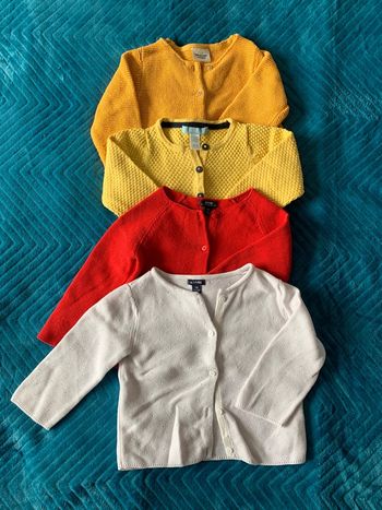 Lot 4 gilets fille 6 mois