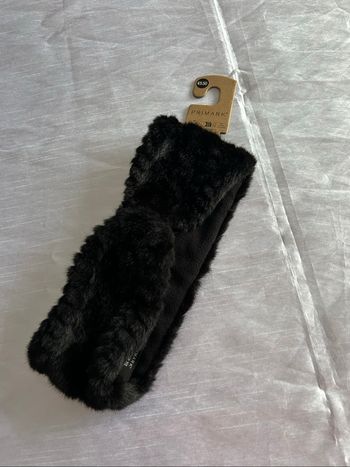 Cache oreille noir femme