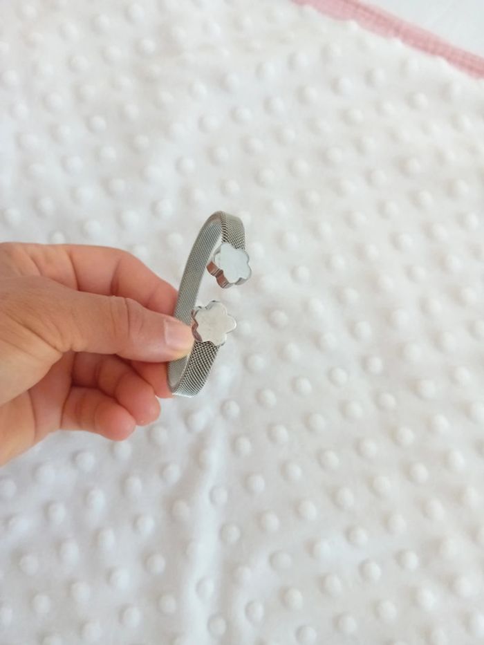 Bracelet réglable en acier inoxydable 🩶🤍 - photo numéro 3