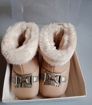 Bottines bébé cuir et moumoute taille 16