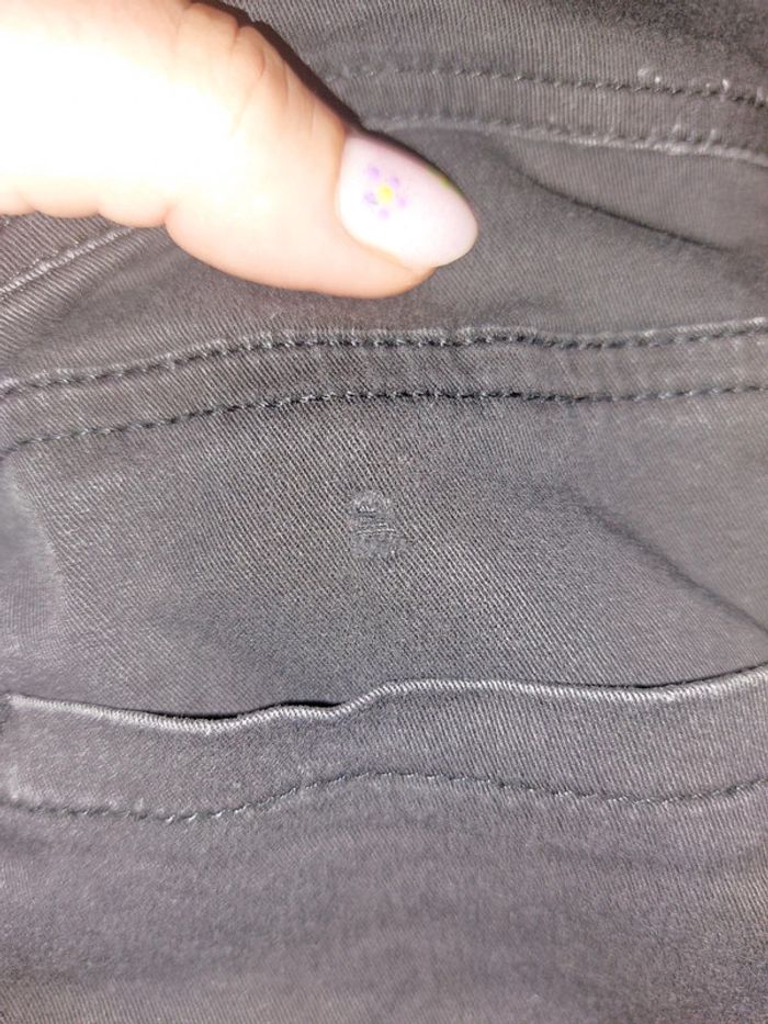 Pantalon noir - photo numéro 6
