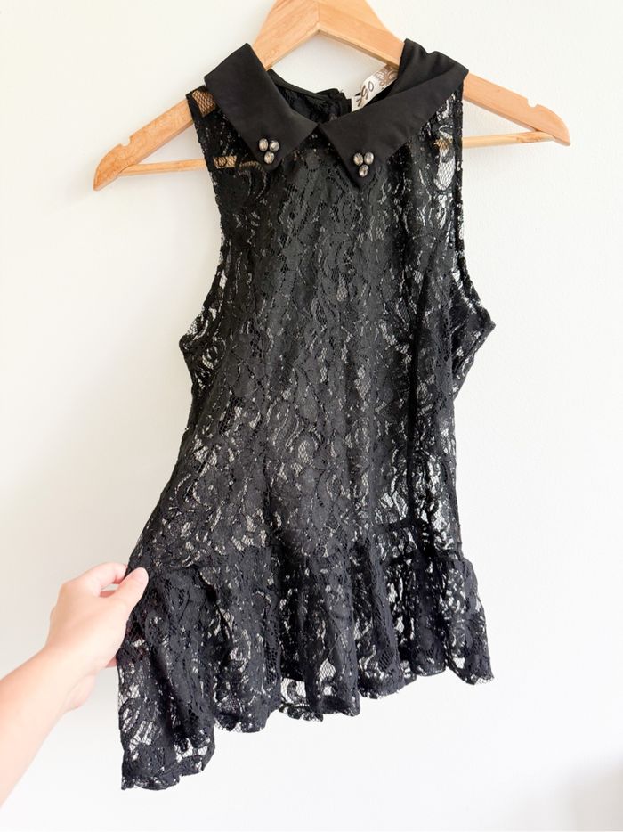 Top sans manches noir avec dentelle transparent taille 40 L - photo numéro 2