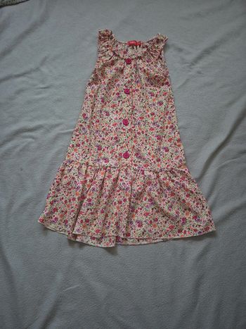 Robe 8 ans neuve
