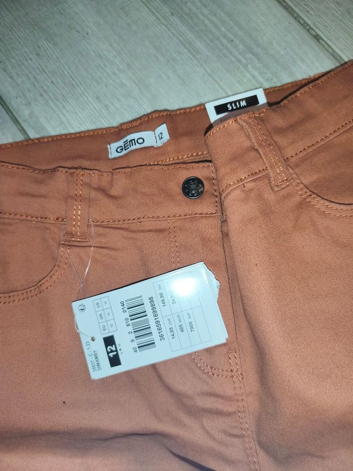 Pantalon neuf - photo numéro 2