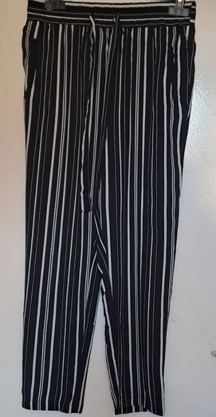 Pantalon tissu léger à rayures