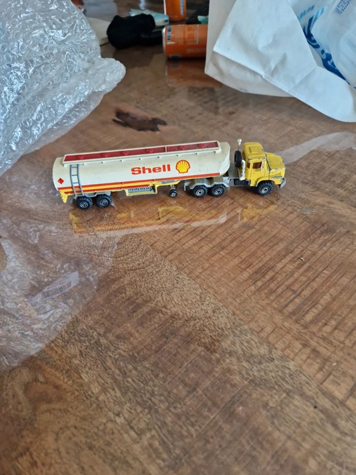 Camion citerne majorette - photo numéro 2