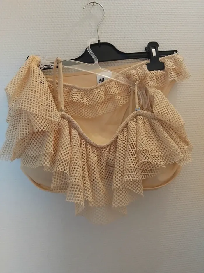 Maillots de bains deux pièces H&M haut 44 et bas 40 - photo numéro 19
