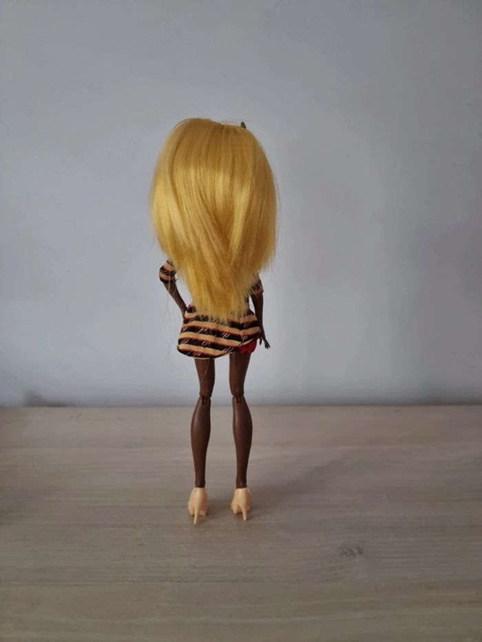 Poupée Monster High - Clawdia Wolf - Mattel - photo numéro 4