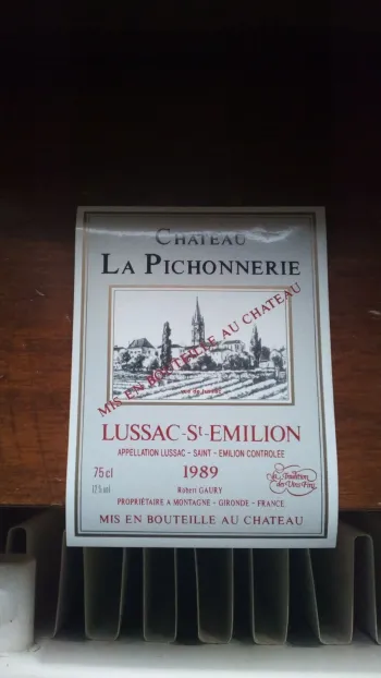 étiquette de vin château la pichonnerie Lussac saint emilion 1989 neuve -