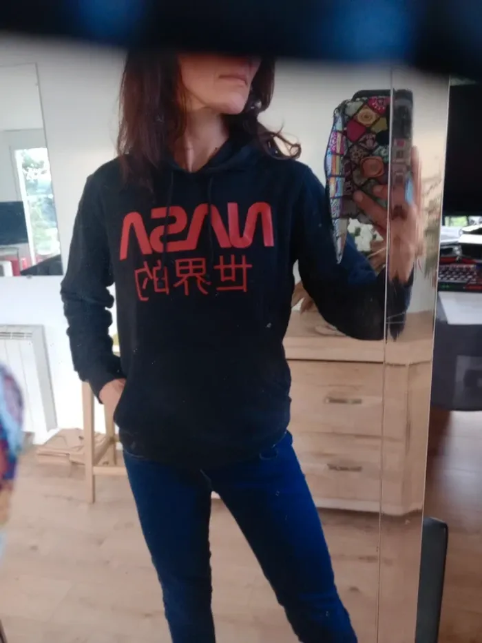 Sweat à capuche  s noir et rouge NASA c87 - photo numéro 2