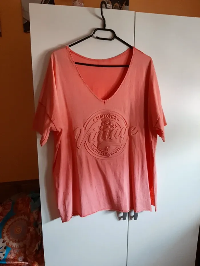 Tee-shirt corail - photo numéro 2