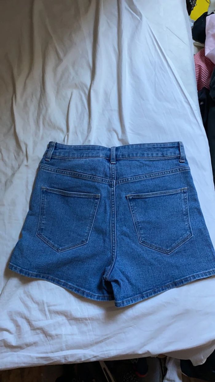 Short en jean H&M - photo numéro 2