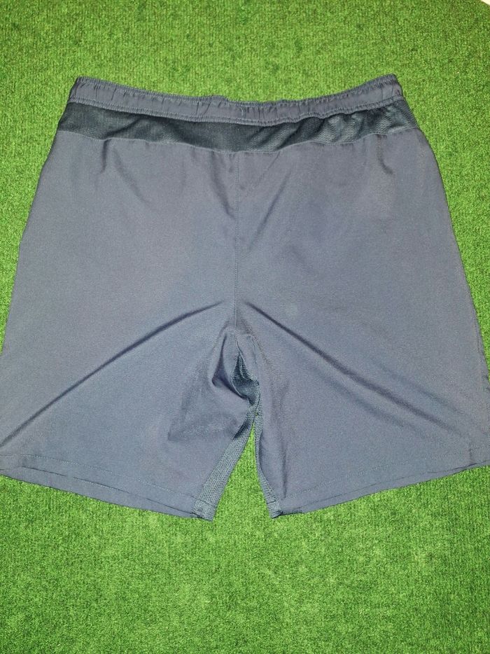 Shorts barcelone - photo numéro 3