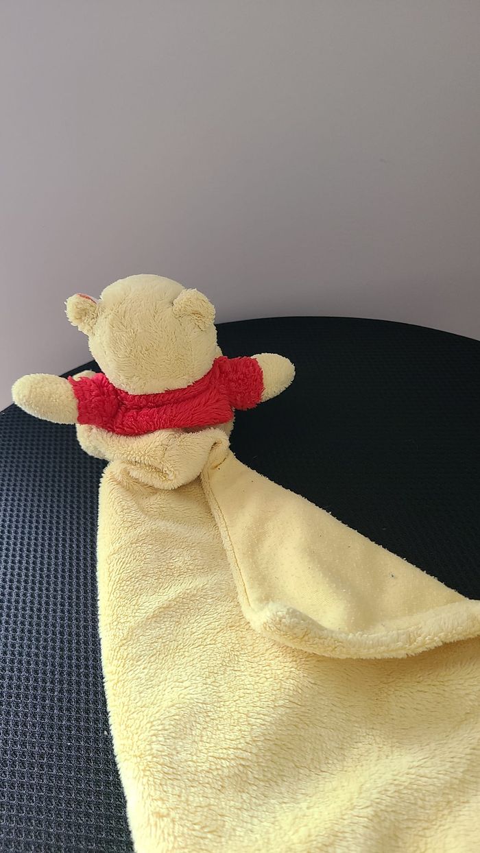 doudou winnie mouchoir - photo numéro 2