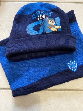 Bonnet et cache cou